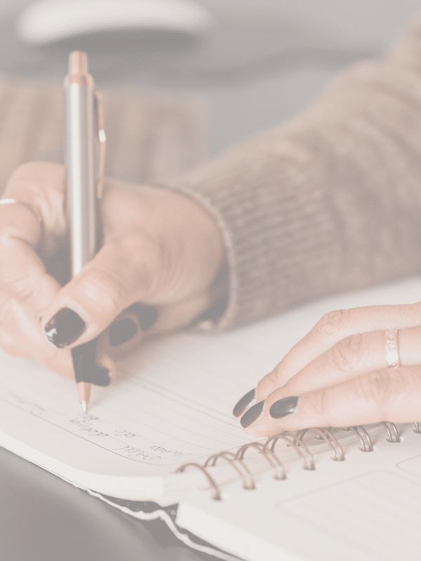 What is a Gratitude Journal? and It’s top 4 Benefits